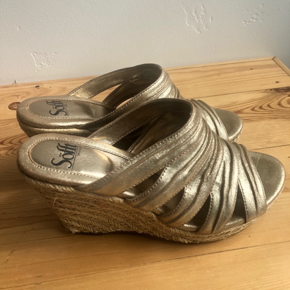 Sofft Wedge espadrille Leather Platform Champagne Gold Sandal Sz 9